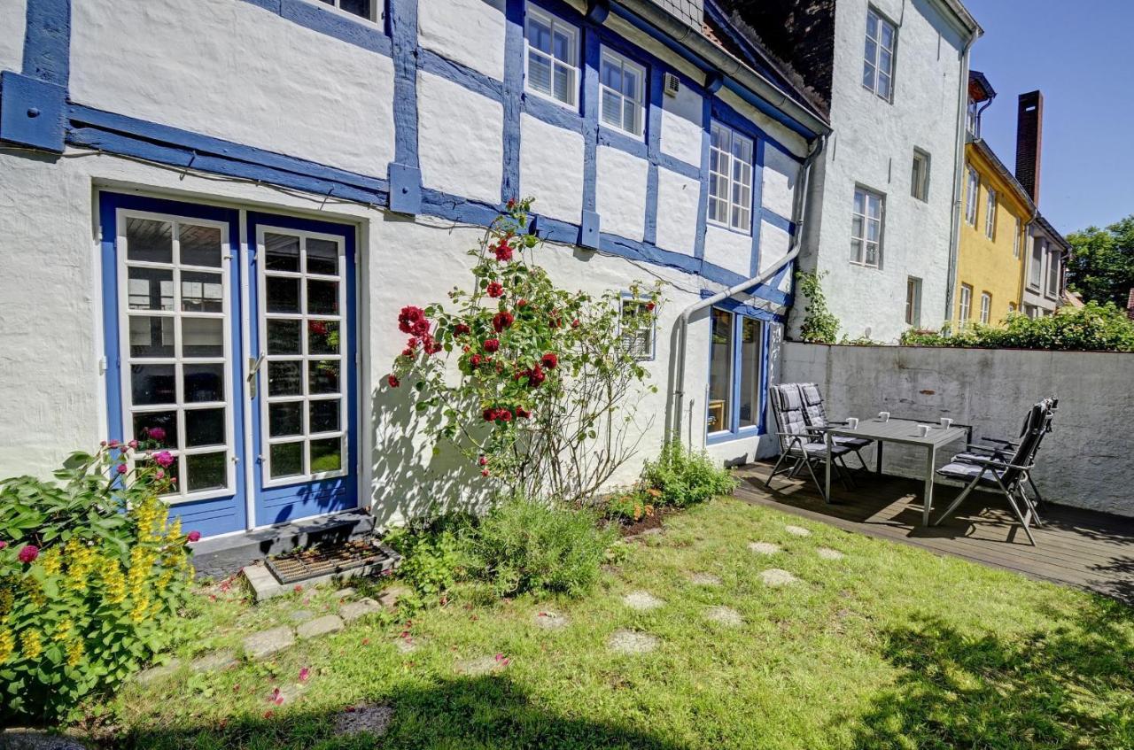 Fewo1846 - Villa Windschief - Uriges Fachwerkhaus Auf 3 Ebenen Mit Garten Im Stadtzentrum 弗伦斯堡 外观 照片
